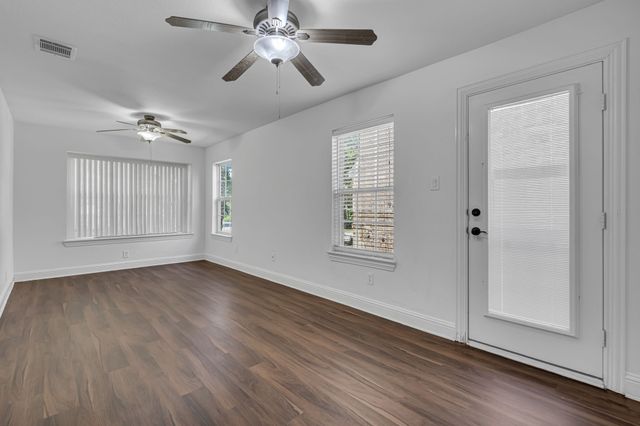 124 Sycamore Court, Grapevine, TX 76051