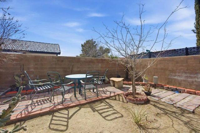 905 Cimarron Court, Ridgecrest, CA 93555