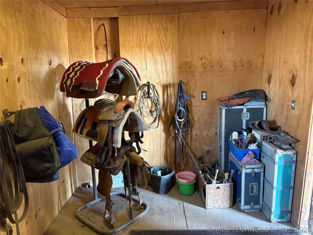 9520 N 160 Road, Beggs, OK 74421