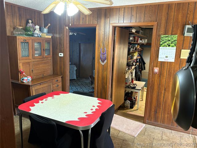 9520 N 160 Road, Beggs, OK 74421