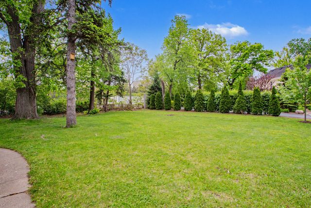 6503 N Longmeadow Avenue, Lincolnwood, IL 60712