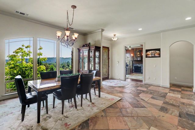 9537 Upper Valley Rd, Auburn, CA 95602