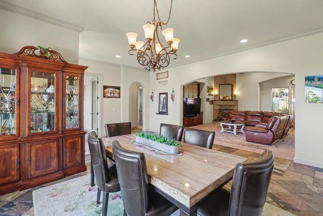 9537 Upper Valley Rd, Auburn, CA 95602