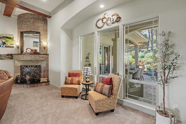 9537 Upper Valley Rd, Auburn, CA 95602