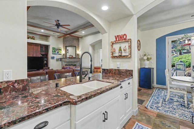 9537 Upper Valley Rd, Auburn, CA 95602