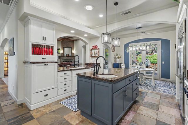9537 Upper Valley Rd, Auburn, CA 95602