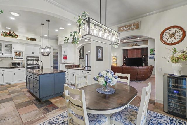 9537 Upper Valley Rd, Auburn, CA 95602