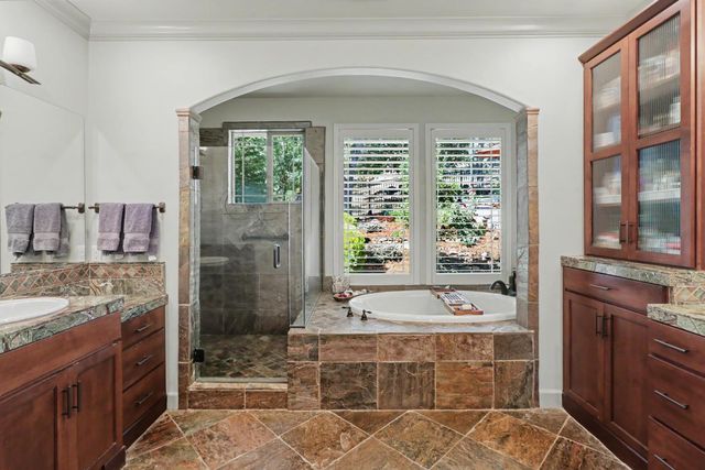 9537 Upper Valley Rd, Auburn, CA 95602