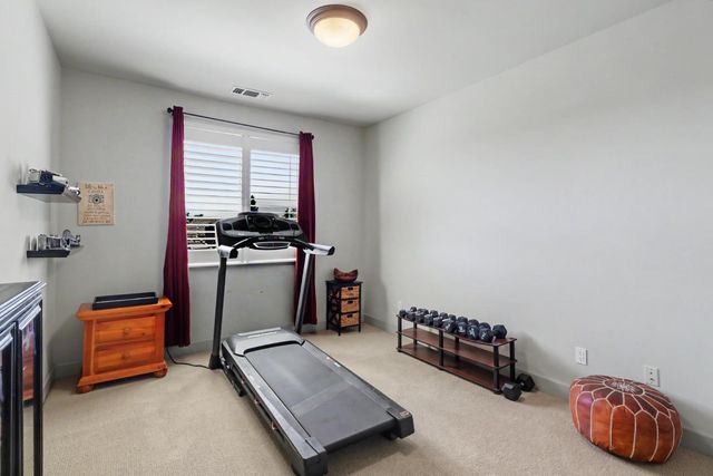 9537 Upper Valley Rd, Auburn, CA 95602