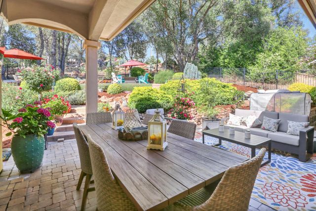 9537 Upper Valley Rd, Auburn, CA 95602