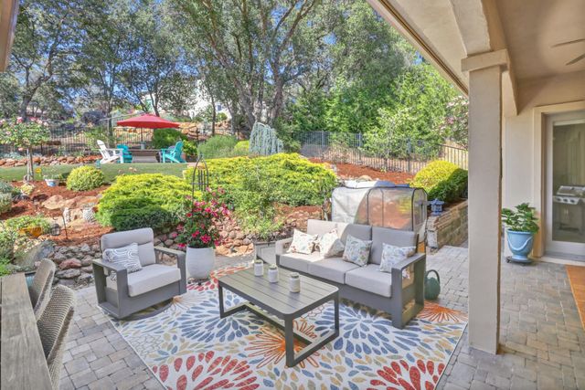 9537 Upper Valley Rd, Auburn, CA 95602