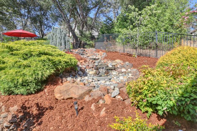 9537 Upper Valley Rd, Auburn, CA 95602