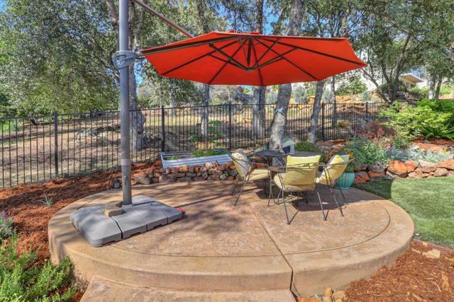 9537 Upper Valley Rd, Auburn, CA 95602