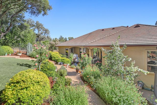 9537 Upper Valley Rd, Auburn, CA 95602
