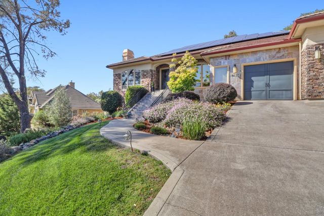 9537 Upper Valley Rd, Auburn, CA 95602