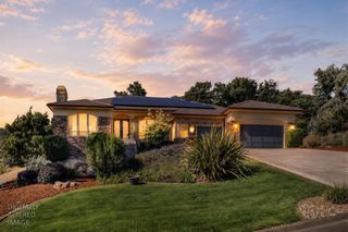9537 Upper Valley Rd, Auburn, CA 95602