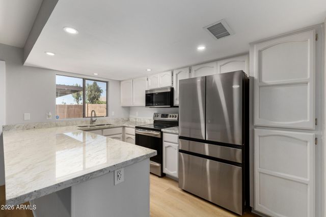 170 E GUADALUPE Road 173, Gilbert, AZ 85234