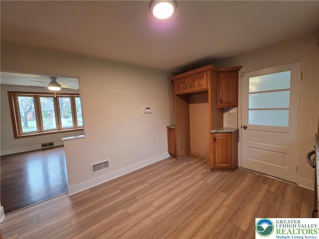 1645 Mark Twain Circle, Hanover Twp, PA 18017