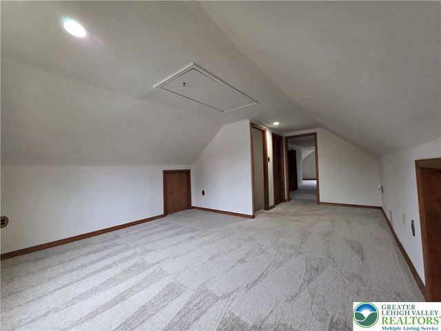 1645 Mark Twain Circle, Hanover Twp, PA 18017