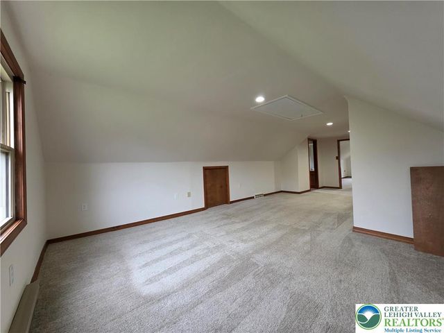 1645 Mark Twain Circle, Hanover Twp, PA 18017