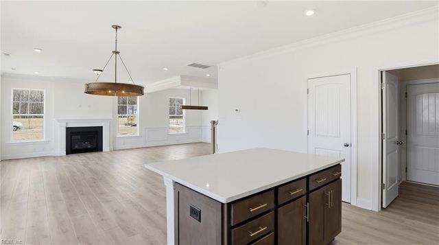 1433 Wharf Hill DR, Smithfield, VA 23430