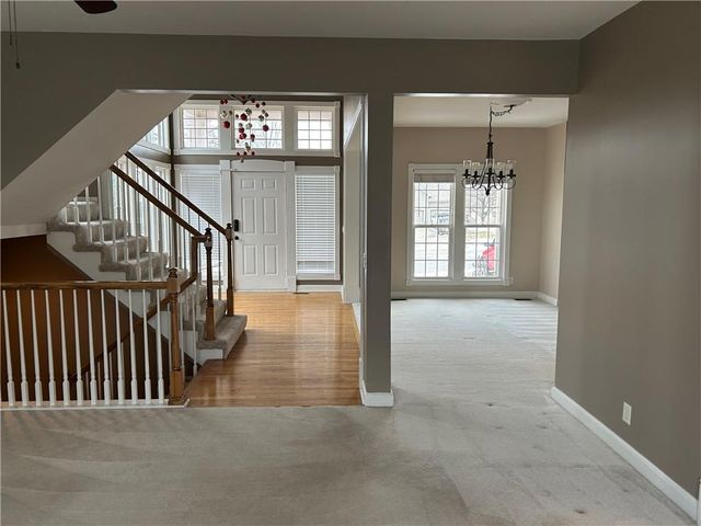 7300 N Myrtle Street, Kansas City, MO 64119