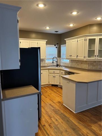 7300 N Myrtle Street, Kansas City, MO 64119