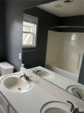 7300 N Myrtle Street, Kansas City, MO 64119