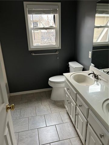 7300 N Myrtle Street, Kansas City, MO 64119