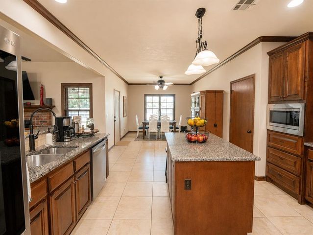 45100 Scotlyn Drive, Shawnee, OK 74801