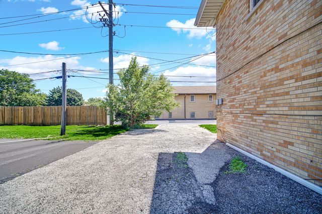 1551 Balmoral Avenue 1551, Westchester, IL 60154