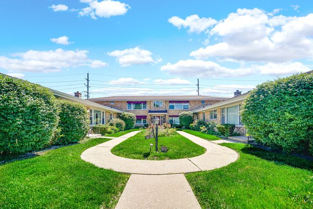 1551 Balmoral Avenue 1551, Westchester, IL 60154