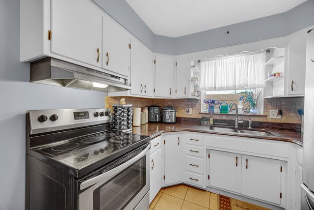 1551 Balmoral Avenue 1551, Westchester, IL 60154