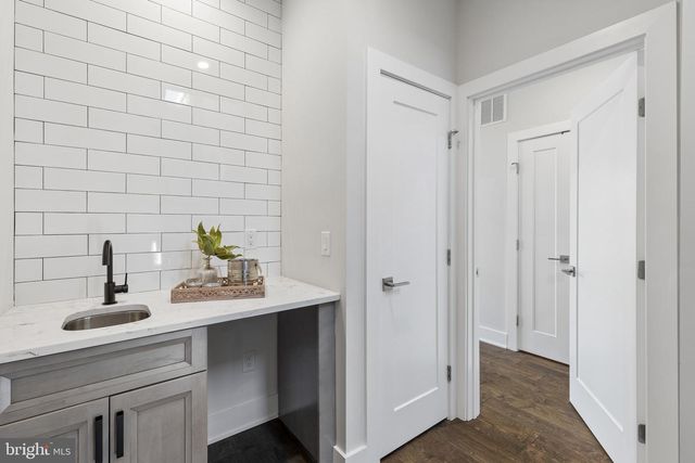 425 WATKINS ST, Philadelphia, PA 19148