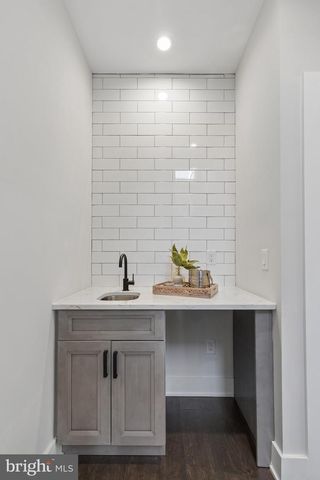 425 WATKINS ST, Philadelphia, PA 19148