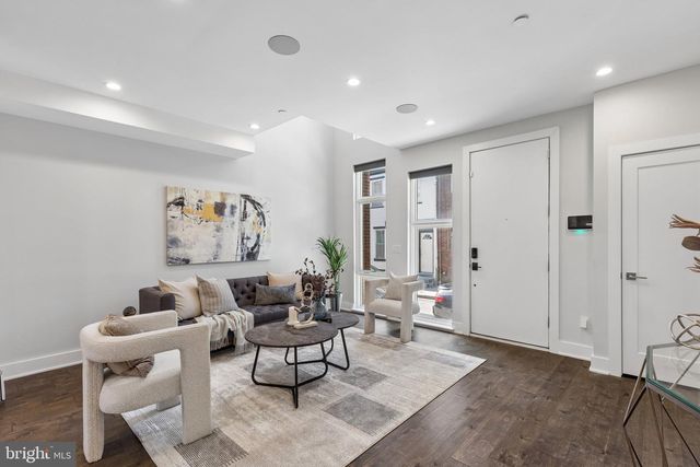 425 WATKINS ST, Philadelphia, PA 19148