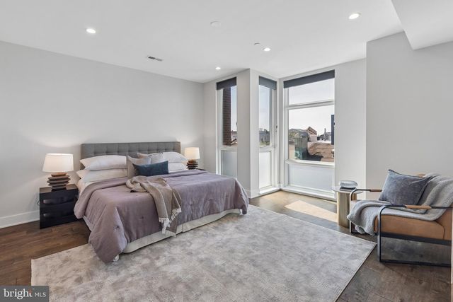 425 WATKINS ST, Philadelphia, PA 19148