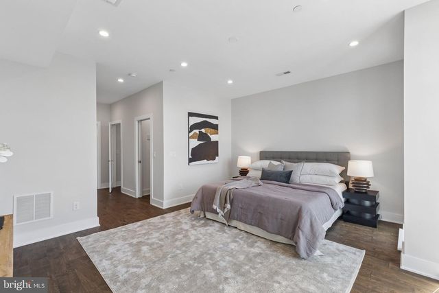 425 WATKINS ST, Philadelphia, PA 19148