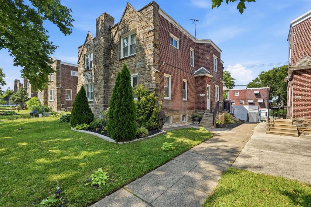 3027 COTTMAN AVE AVE, Philadelphia, PA 19149
