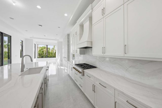 13353 Artisan Circle, Palm Beach Gardens, FL 33418