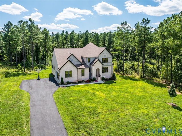 1363 Meadow Grove Dr, Powhatan, VA 23139