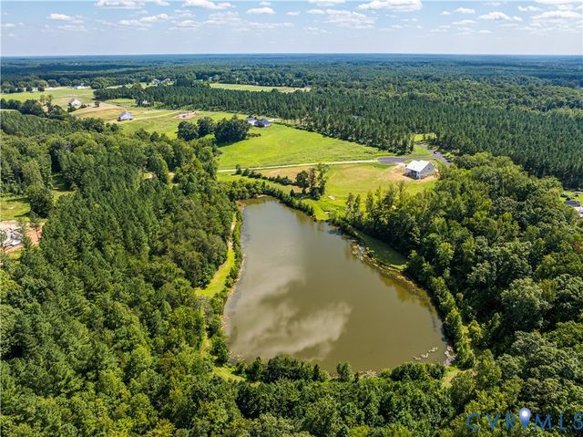 1363 Meadow Grove Dr, Powhatan, VA 23139