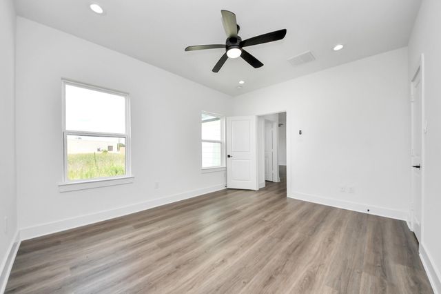 6273 Road 5503, Cleveland, TX 77327