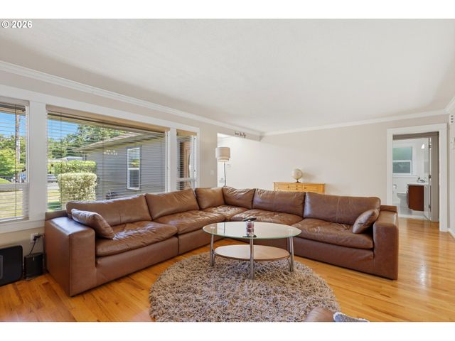1651 Ne 134TH Pl, Portland, OR 97230
