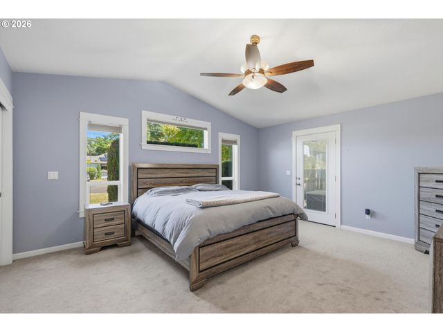 1651 Ne 134TH Pl, Portland, OR 97230
