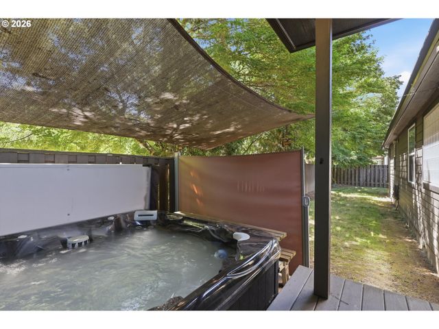1651 Ne 134TH Pl, Portland, OR 97230