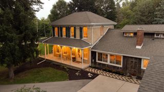 238 W Main STREET, Delafield, WI 53018