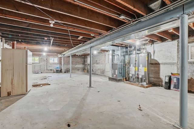 6805 S Talman Avenue, Chicago, IL 60629