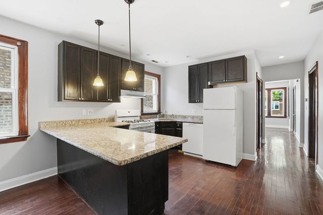 6805 S Talman Avenue, Chicago, IL 60629
