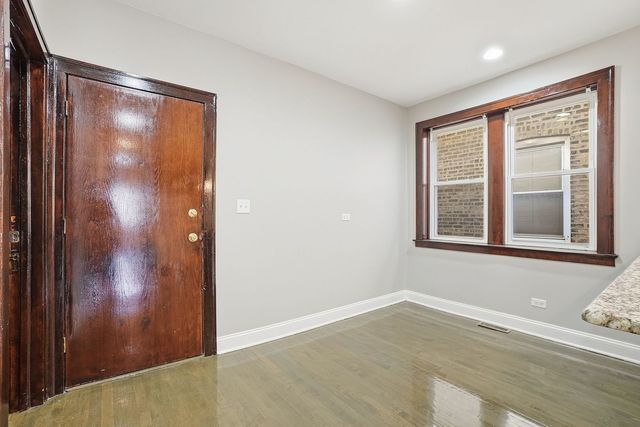 6805 S Talman Avenue, Chicago, IL 60629
